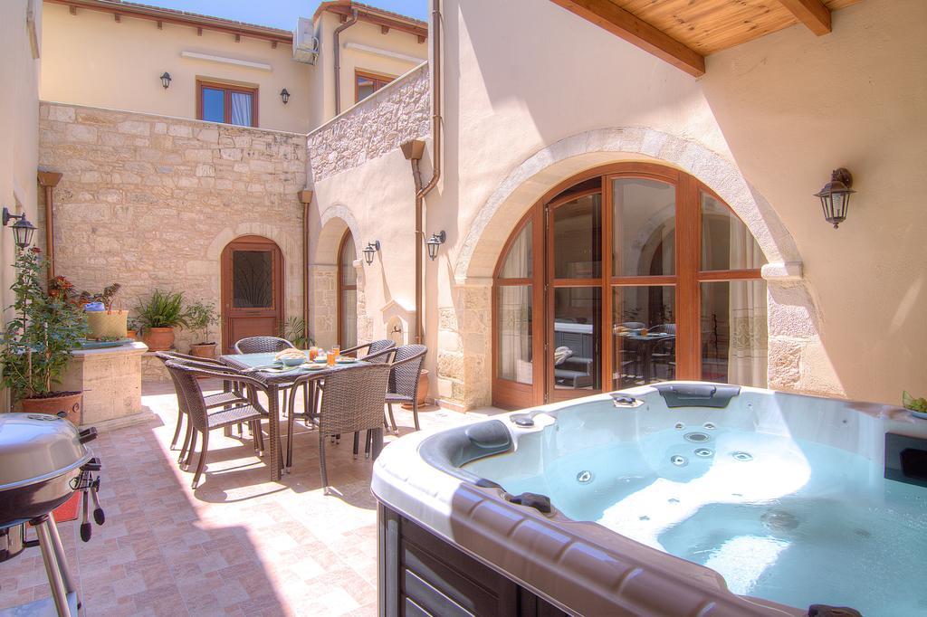 Askoutsi Manor, A Natural Tranquil Retreat, By Thinkvilla Agios Ioannis  Exterior foto